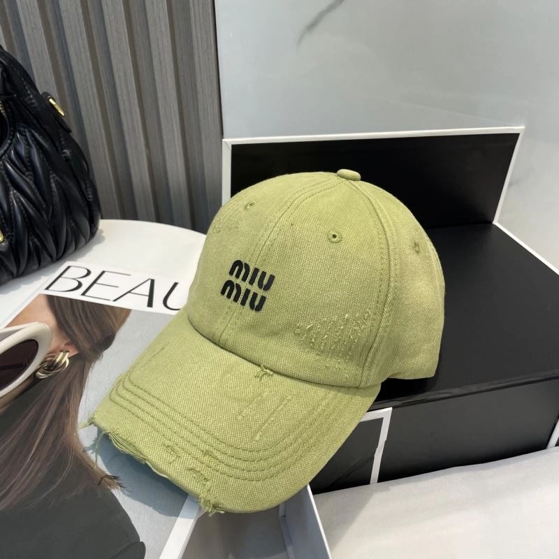 Miu Miu Caps UrbanStyle 257729