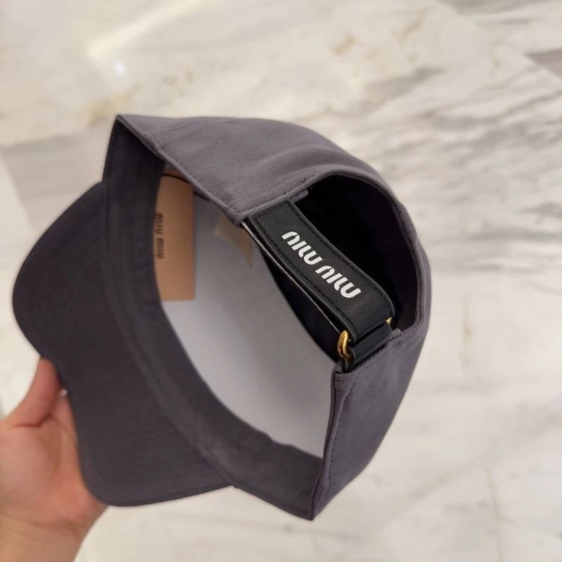 Miu Miu Caps Functional 257722