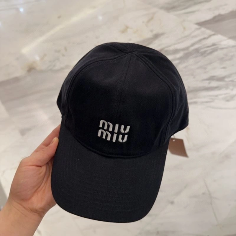 Miu Miu Caps Minimalist 257712
