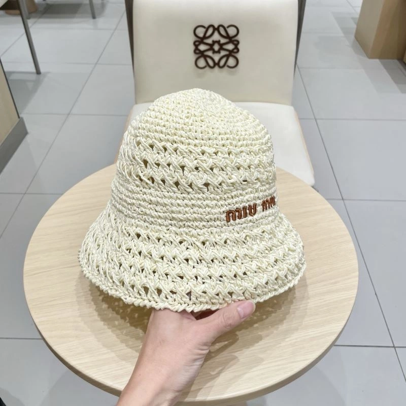 Miu Miu Caps Compact 257720