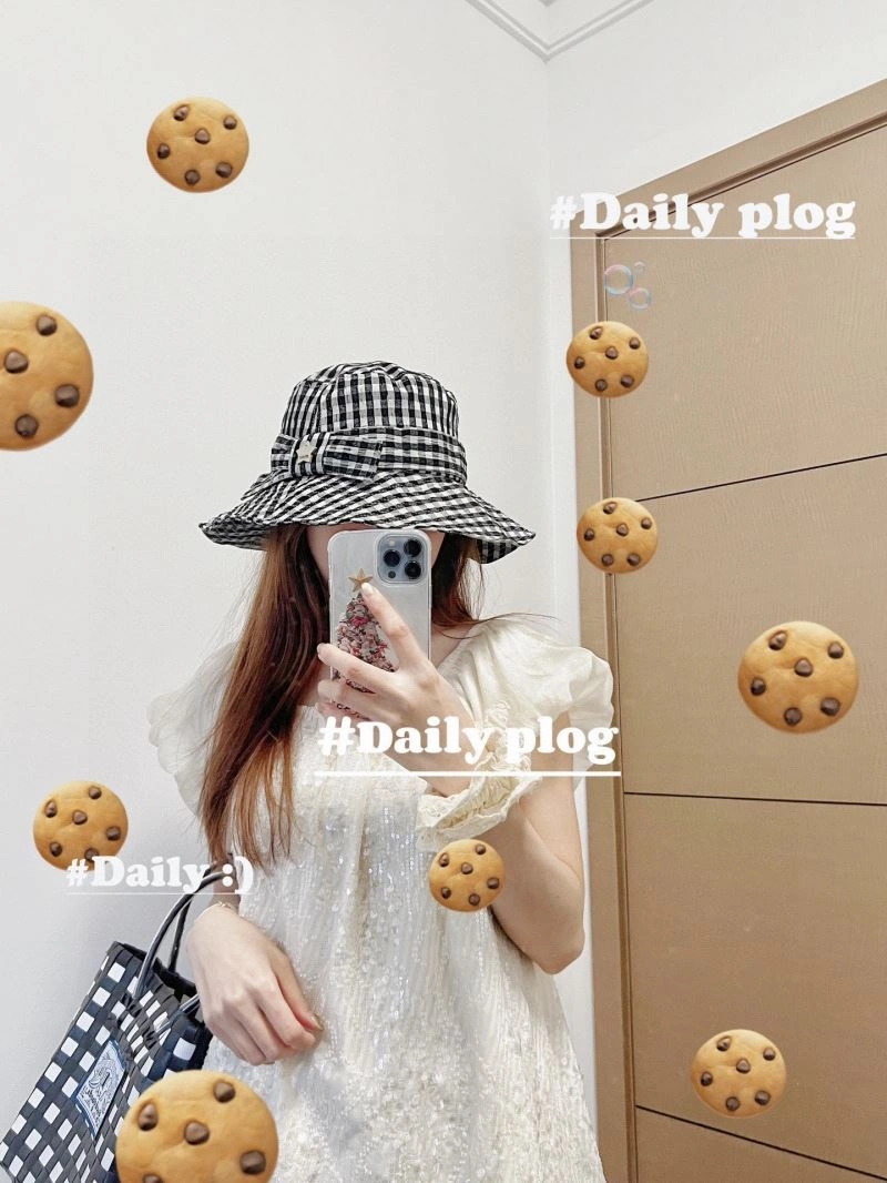 Elegant Miu Miu Caps 257713