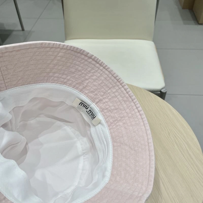 ZipUp Miu Miu Caps 257686