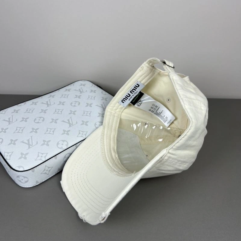 Miu Miu Caps Lightweight 257718