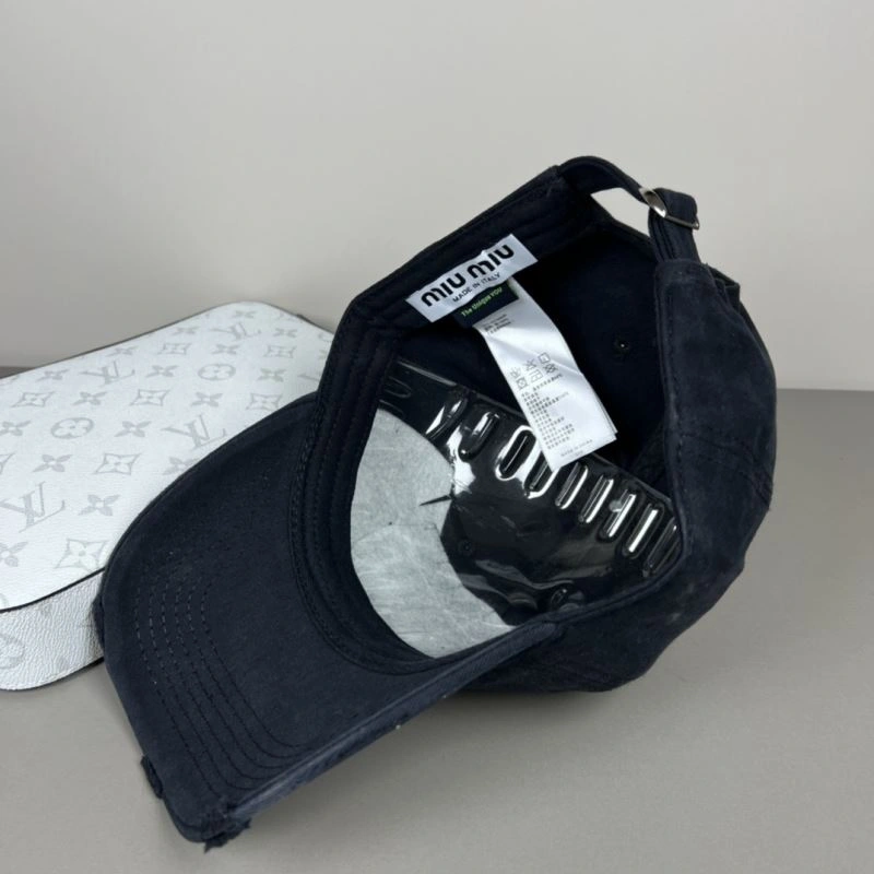Miu Miu Caps Lightweight 257718