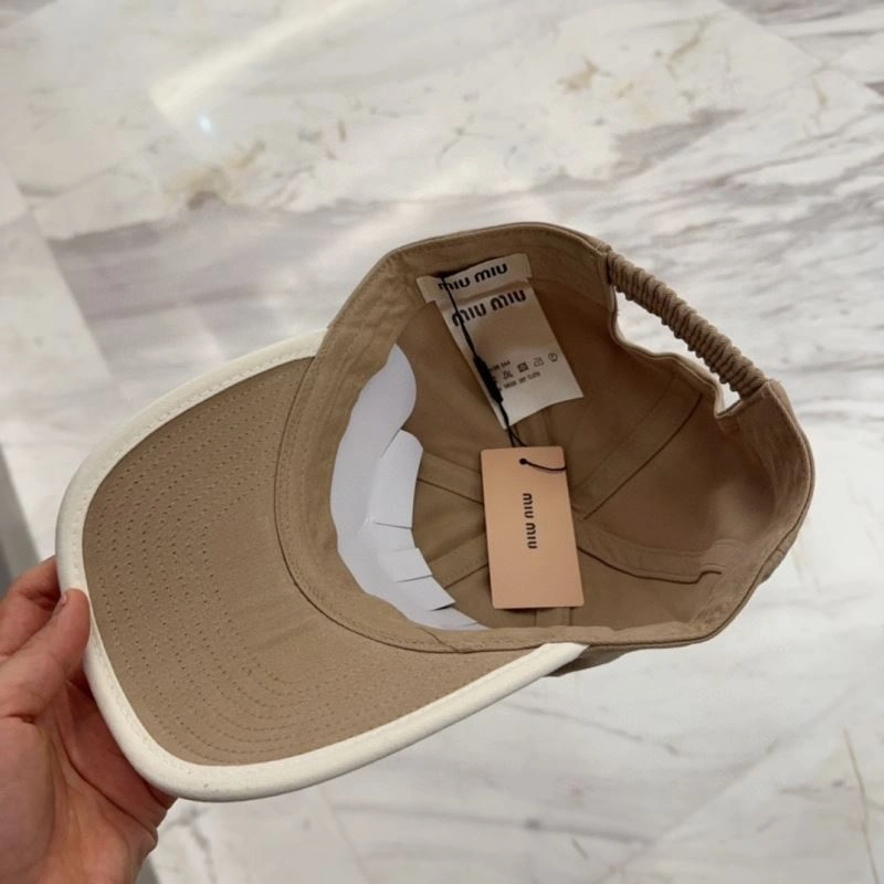Miu Miu Caps StreetReady 257681