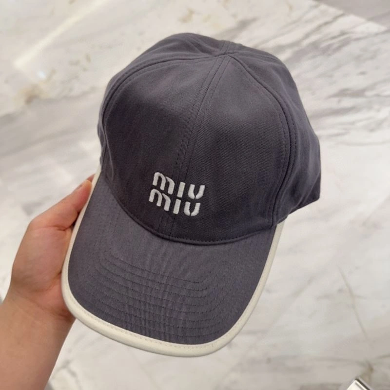 Miu Miu Caps Elegant 257670