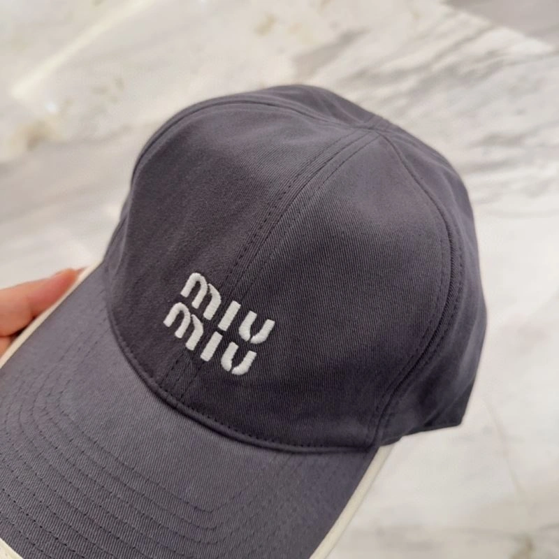Miu Miu Caps Elegant 257670