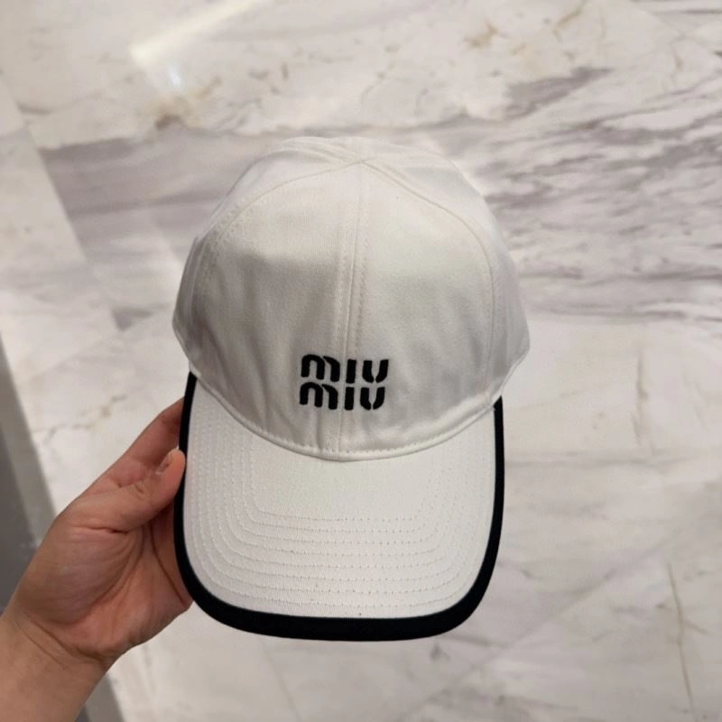 Miu Miu Caps Attractive 257656