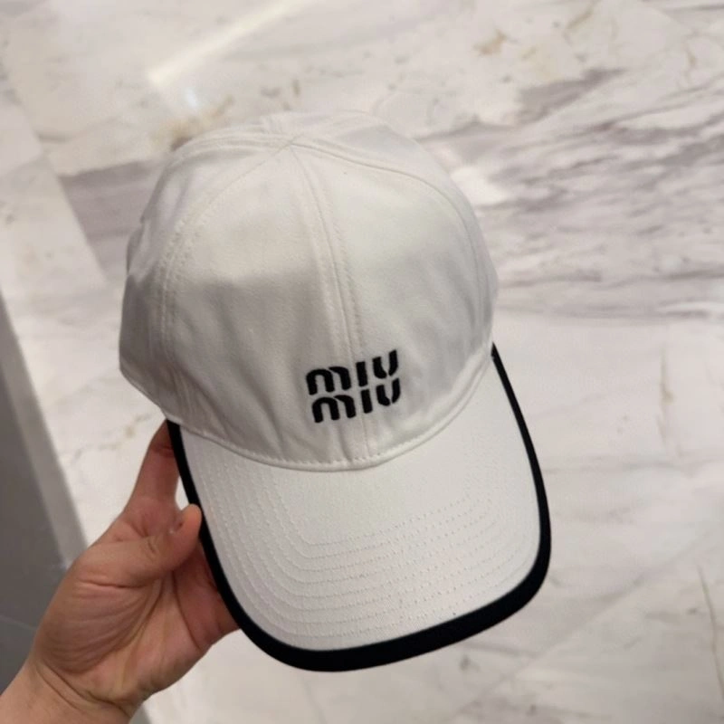 Miu Miu Caps Attractive 257656