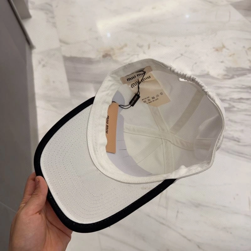 Miu Miu Caps Attractive 257656