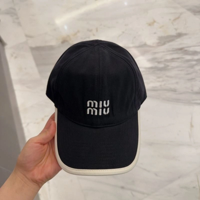 Miu Miu Caps Durable 257674