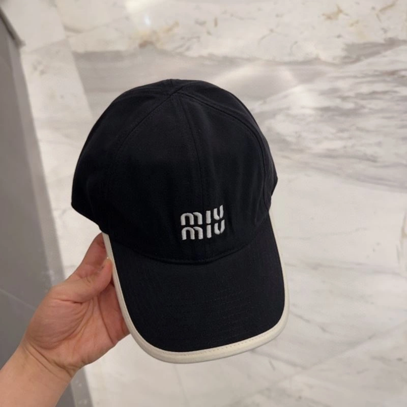 Miu Miu Caps Durable 257674