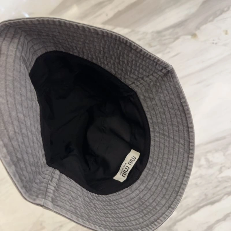 Miu Miu Caps SoftTouch 257660