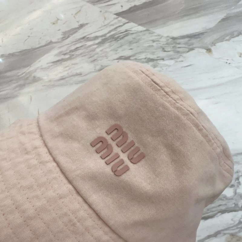 ComfortFit Miu Miu Caps 257658