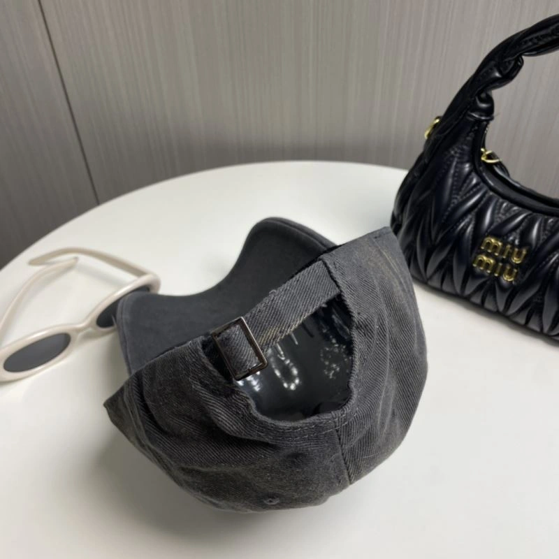Miu Miu Caps Practical 257653