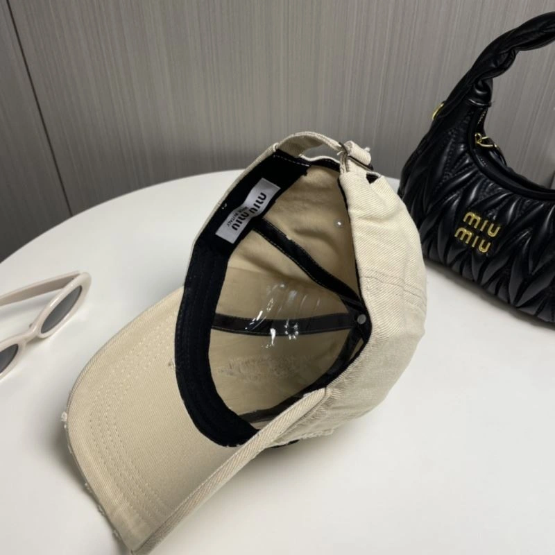Miu Miu Caps Sleek 257651