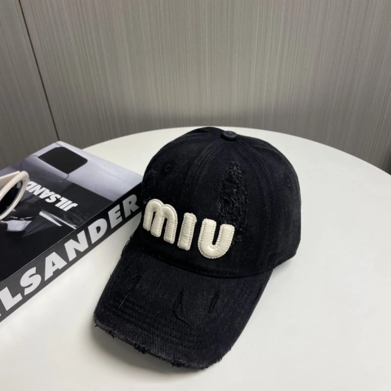 Miu Miu Caps EasyMatch 257652