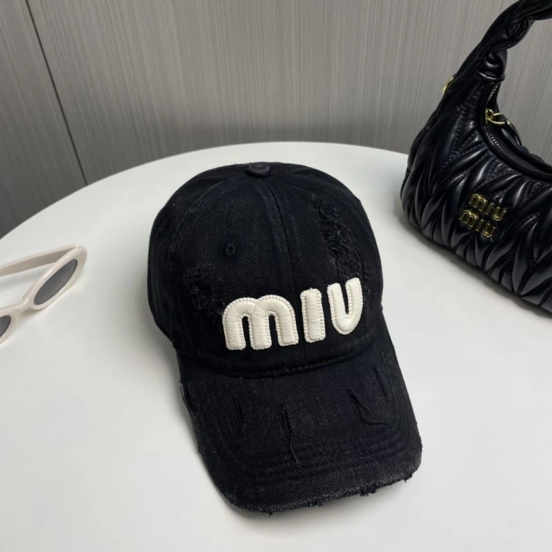 Miu Miu Caps EasyMatch 257652