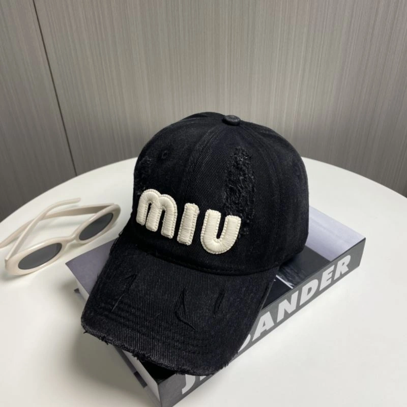 Miu Miu Caps EasyMatch 257652