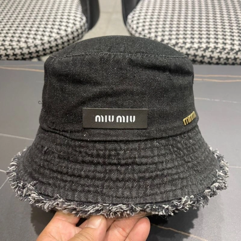 Miu Miu Caps UrbanChic 257642