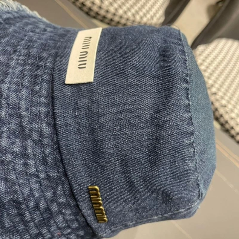 Miu Miu Caps Fashionable 257641