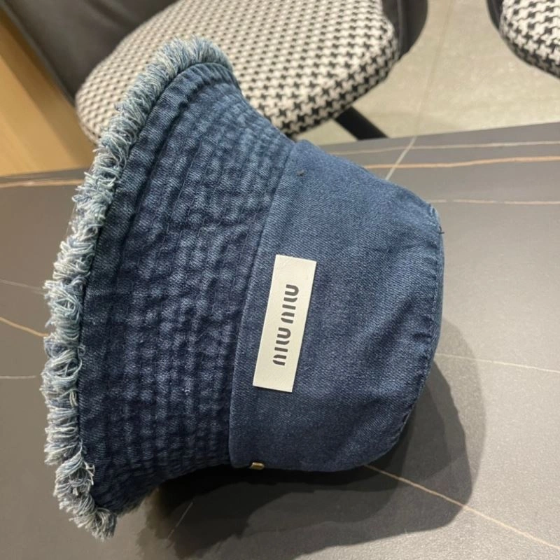 Miu Miu Caps Fashionable 257641