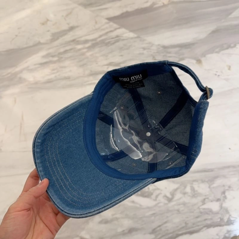 Miu Miu Caps Casual 257638