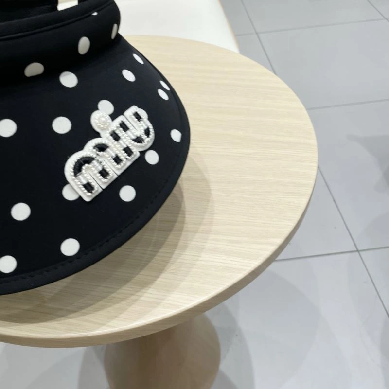 ModernLook Miu Miu Caps 257619
