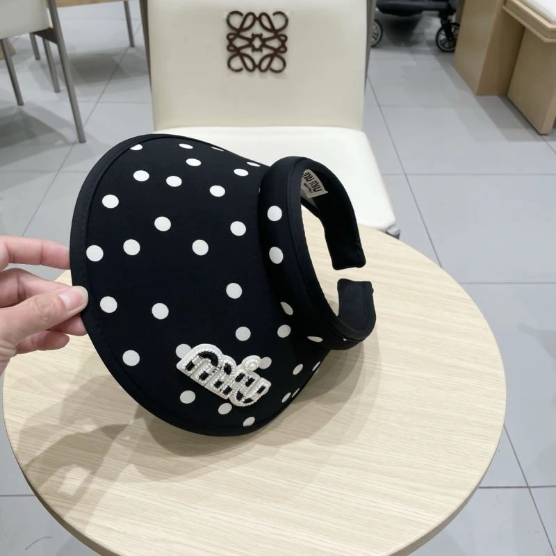 ModernLook Miu Miu Caps 257619