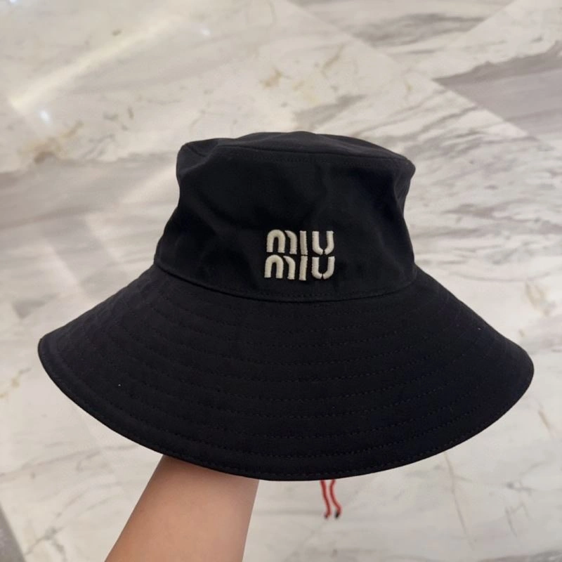 Miu Miu Caps Casual 257613