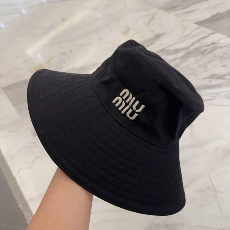 Miu Miu Caps Casual 257613