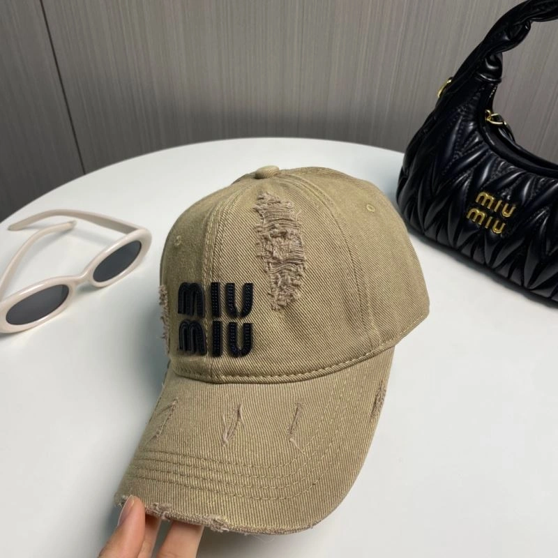 Miu Miu Caps Elegant 257629