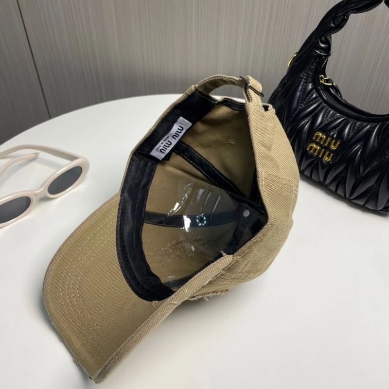 Miu Miu Caps Elegant 257629