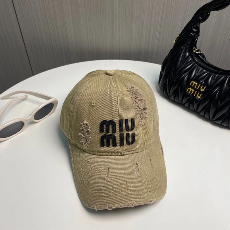 Miu Miu Caps Elegant 257629