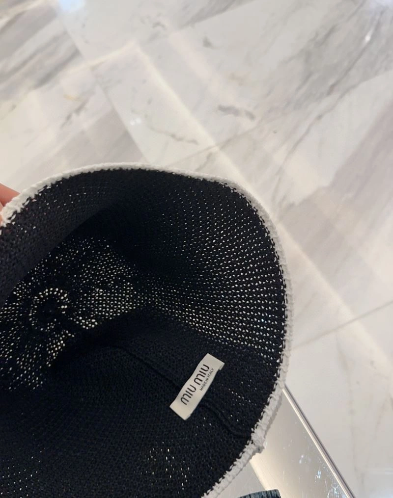 Miu Miu Caps Fashionable 257610