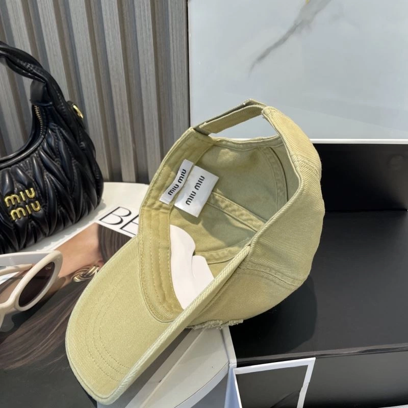 ModernLook Miu Miu Caps 257607