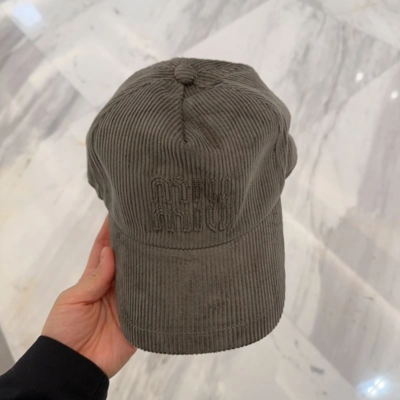 Miu Miu Caps Comfortable 257597
