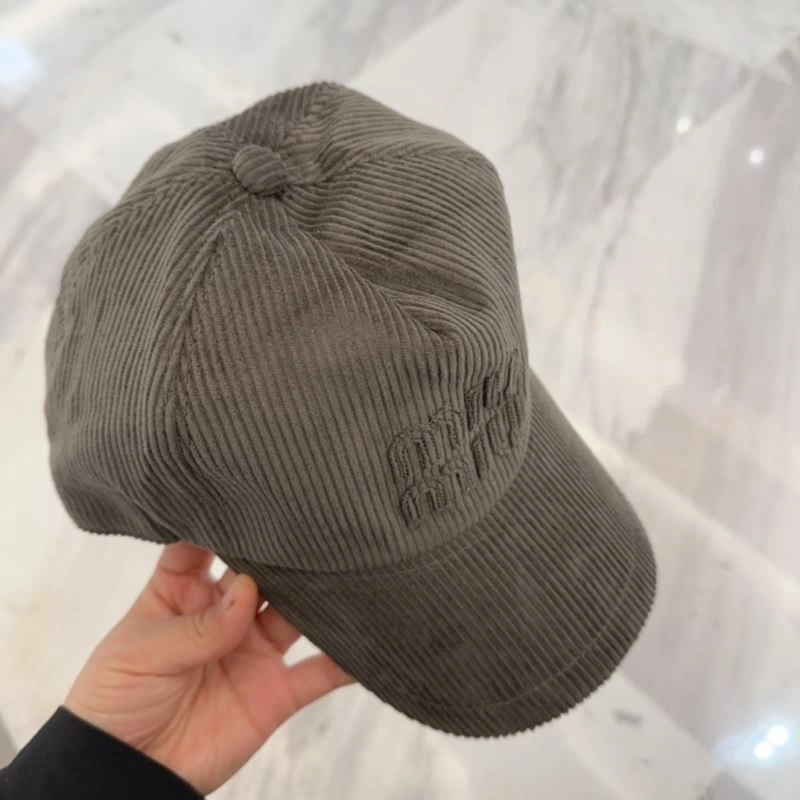 Miu Miu Caps Comfortable 257597