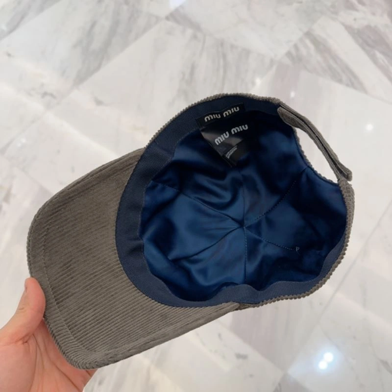 Miu Miu Caps Comfortable 257597