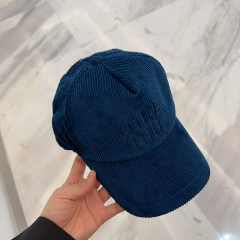 Miu Miu Caps WellDesigned 257592
