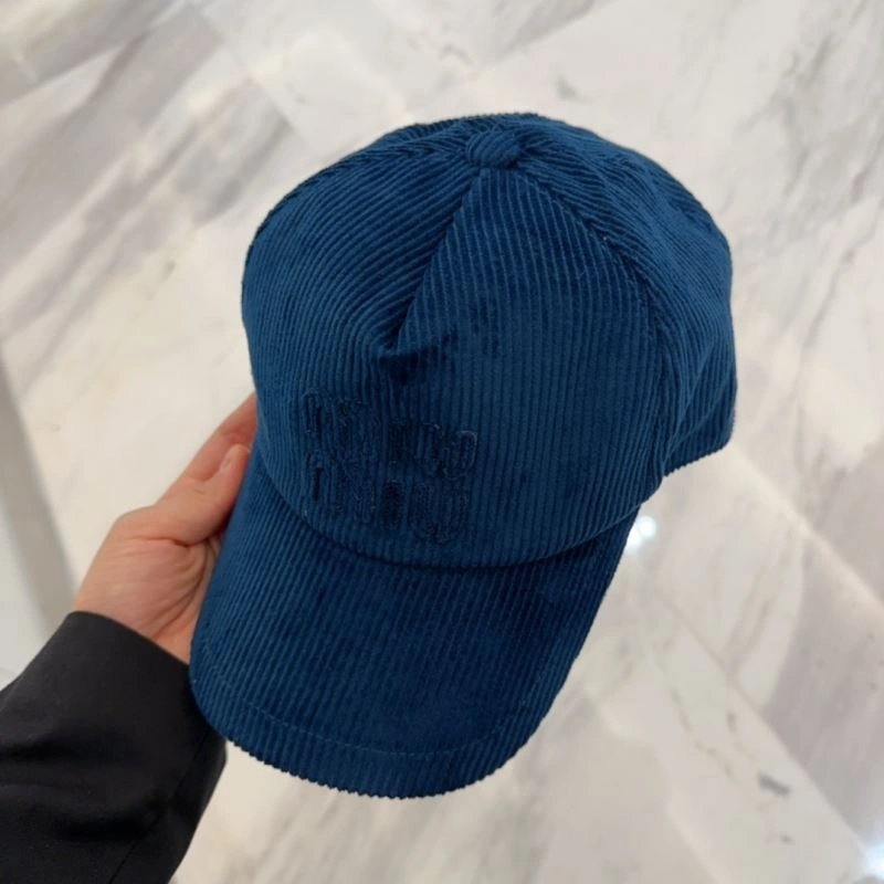 Miu Miu Caps WellDesigned 257592
