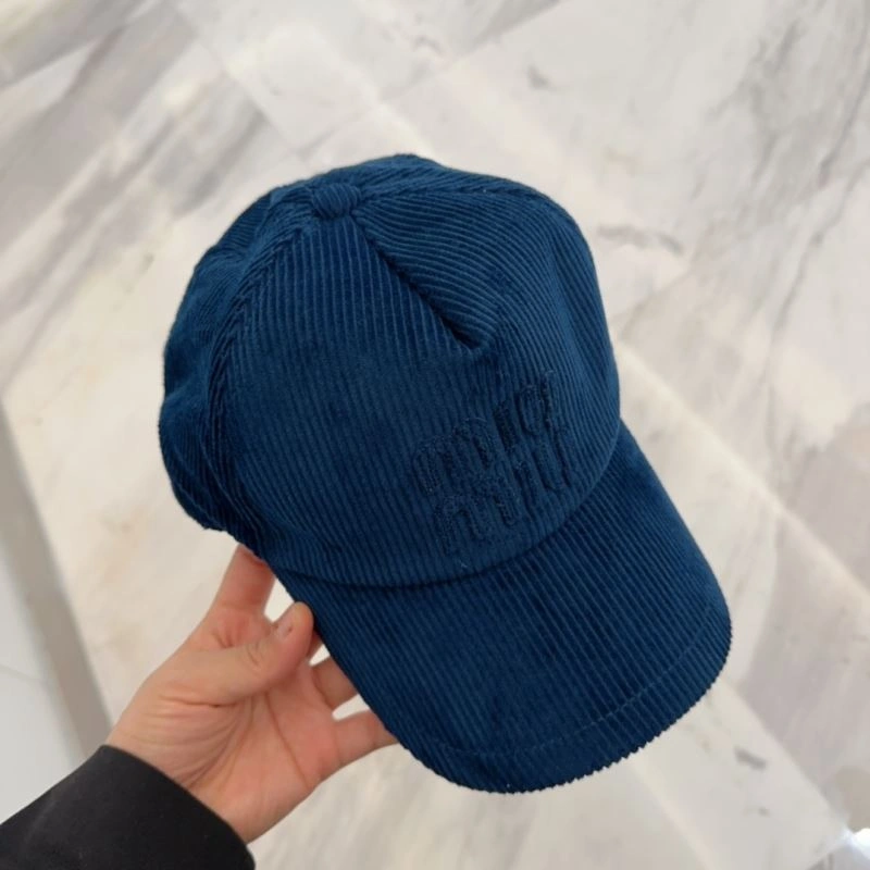 Miu Miu Caps WellDesigned 257592
