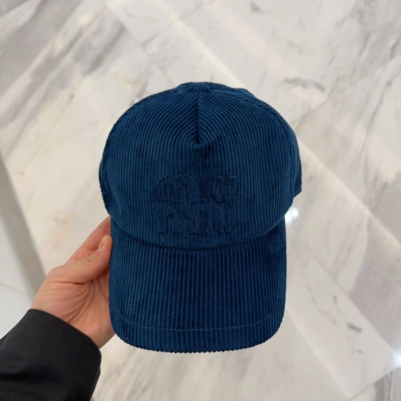 Miu Miu Caps WellDesigned 257592