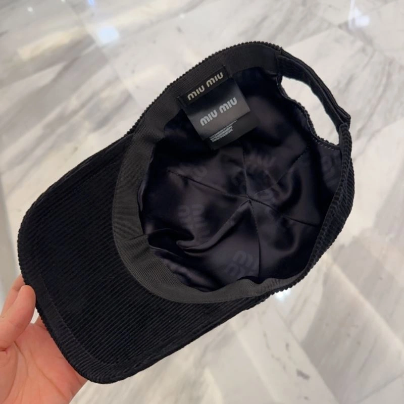 Miu Miu Caps ComfortFit 257591