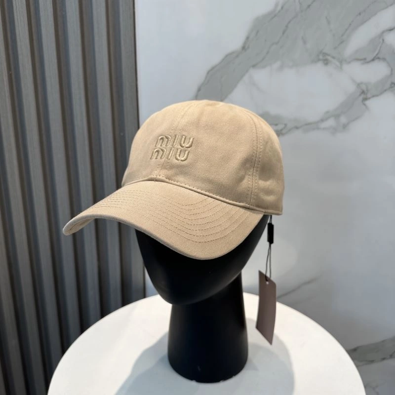 Miu Miu Caps ModernLook 257579