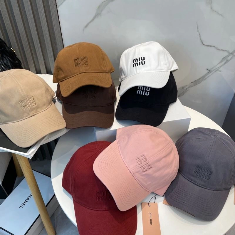 Miu Miu Caps ModernLook 257579