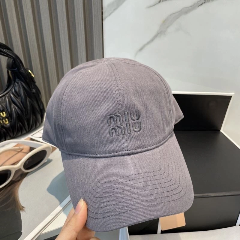 Miu Miu Caps Timeless 257574