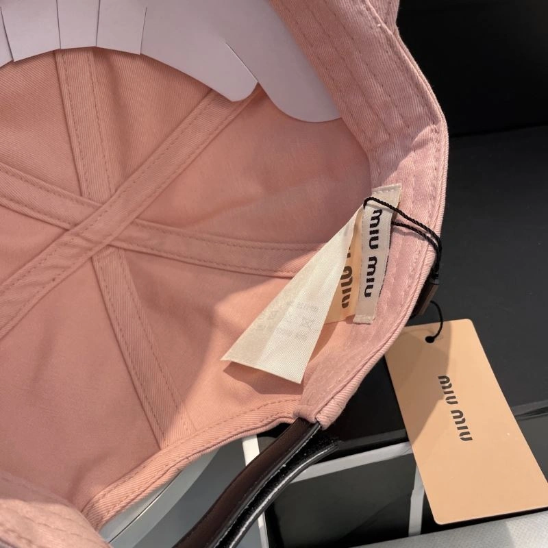 Miu Miu Caps Sporty 257583