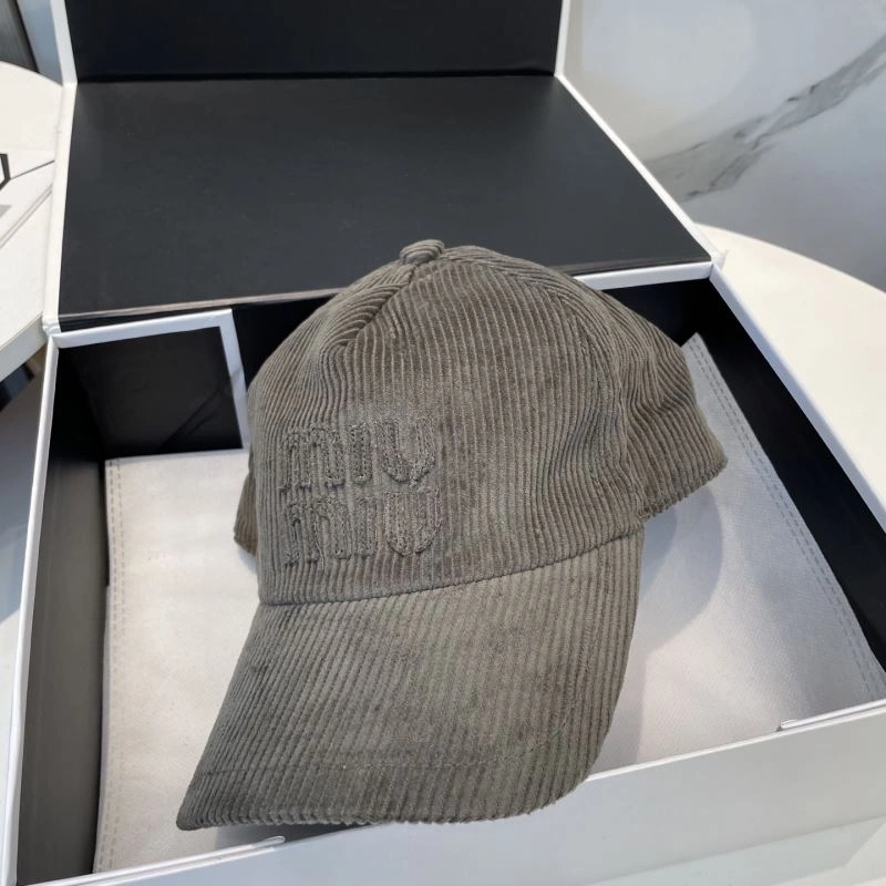 Miu Miu Caps ZeroBulk 257587