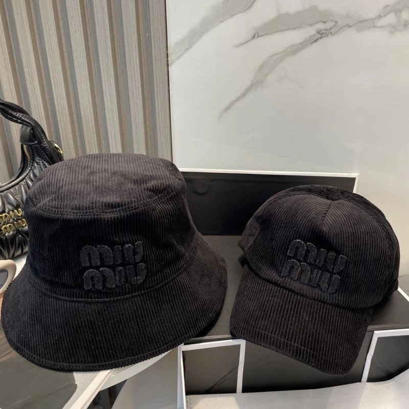 Miu Miu Caps Casual 257586